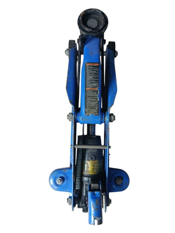 Floor Jack with Wheel